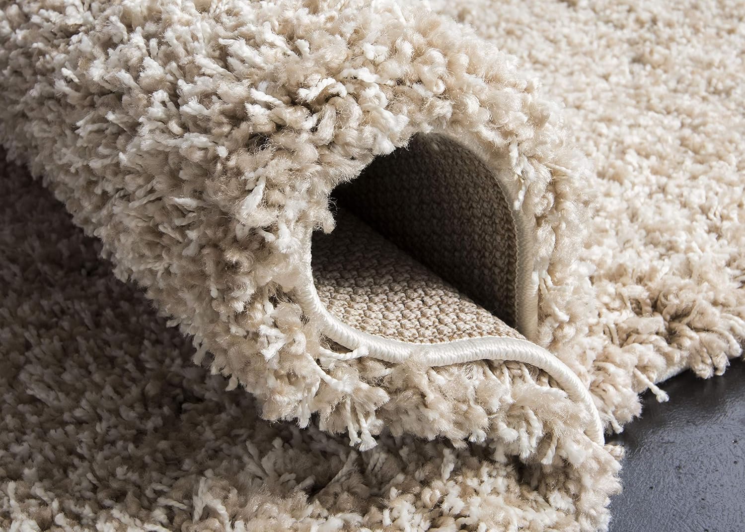 SAFAVIEH Area Rug 8x10 - California Shag Collection - Large - Beige, Non-Shedding & Easy to Clean, Ultra Plush Thick Pile, Ideal for Living Room, Bedroom, Dining Space (SG151-1313)