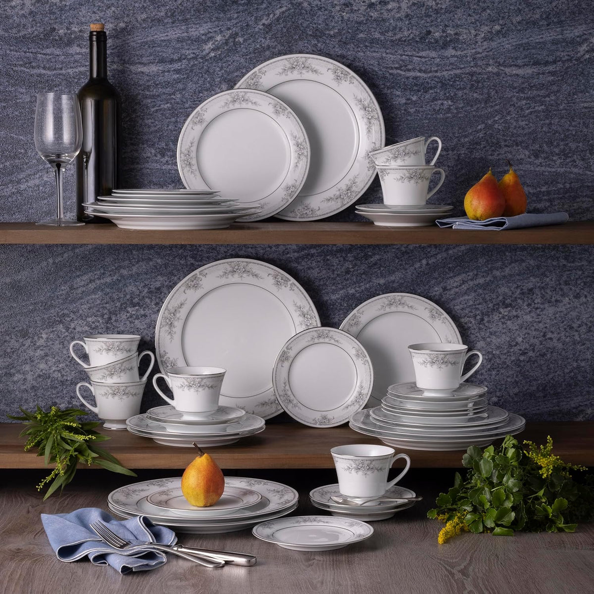 Noritake Sweet Leilani 40-Piece Dinnerware Set, Service for 8