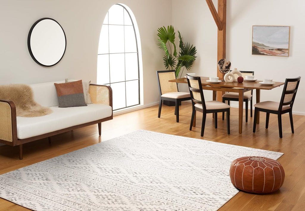 SAFAVIEH Area Rug 8x10 - Tulum Collection - Large - Ivory & Grey, Moroccan Boho Tribal Design, Non-Shedding & Easy to Clean, Ideal for Living Room, Bedroom, Dining Space (TUL272A)