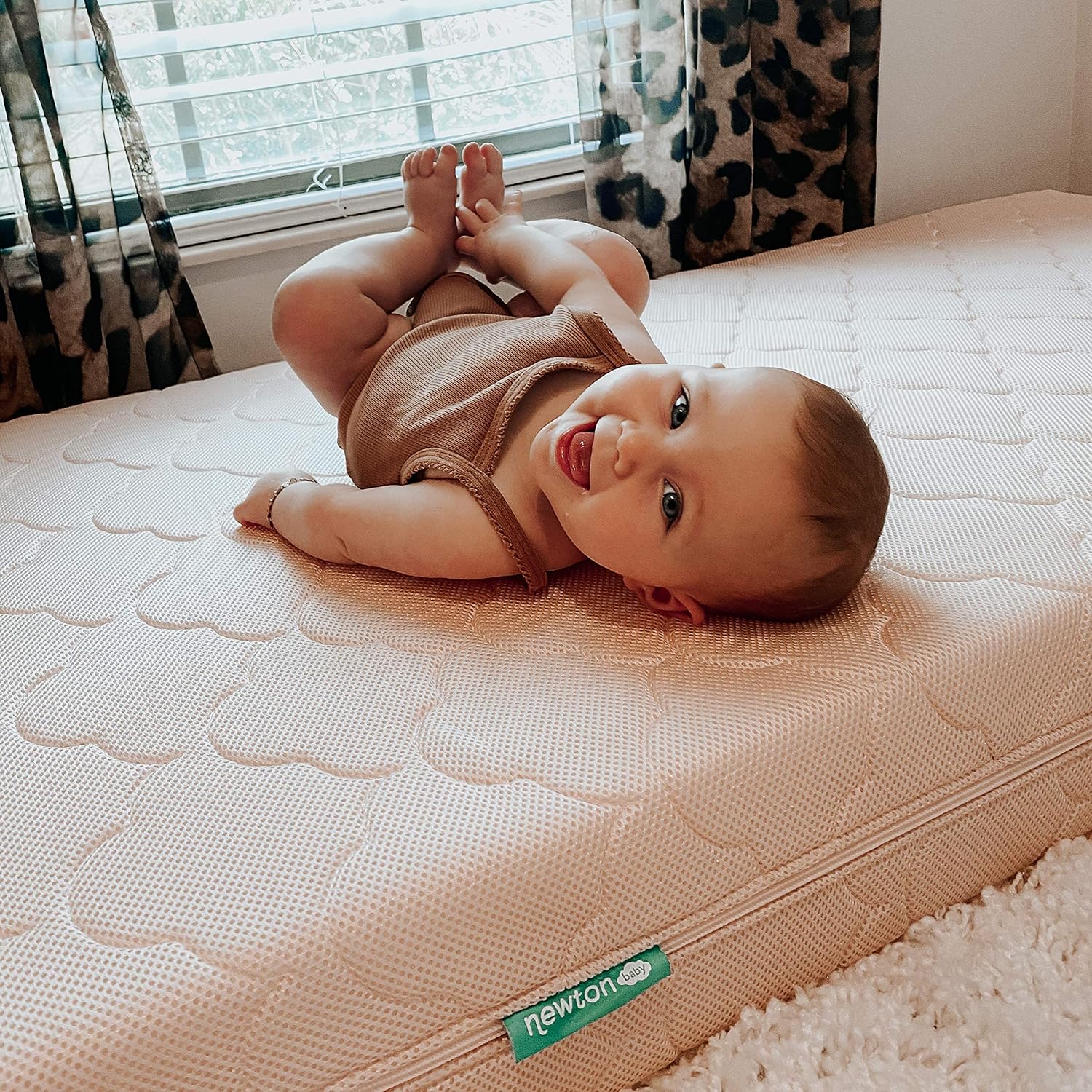 Newton Baby Waterproof Extra Cover | Ultra-Breathable Proven to Reduce Suffocation Risk, Fits Original and Waterproof Newton Crib Mattress, Safe, Machine Washable, Non-Toxic - White (Cover ONLY)
