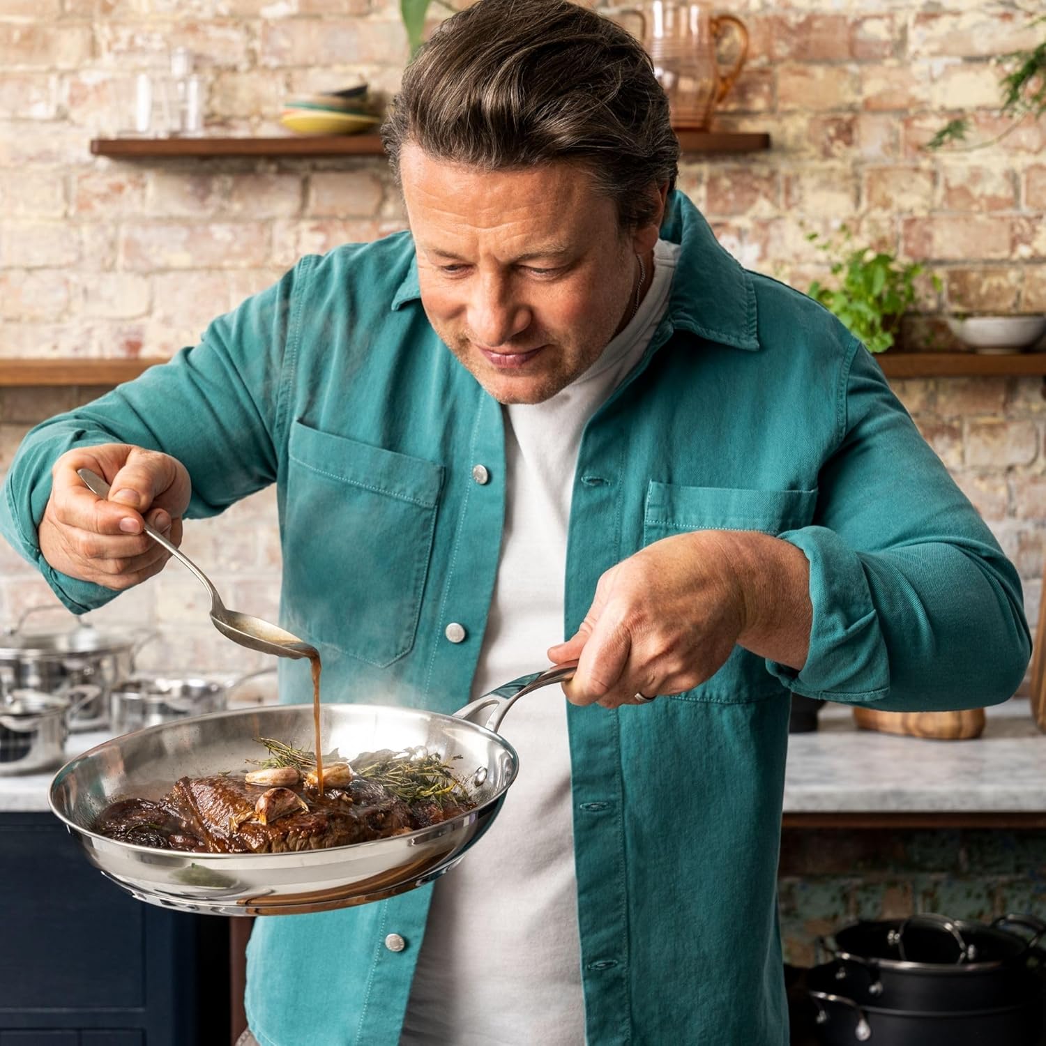 Jamie Oliver by T-fal Cook Smart 10-Piece Cookware Set, Uncoated Stainless Steel, Robust, Fast Heating, Even Cooking, Riveted Handle, Induction safe, Oven and dishwasher safe