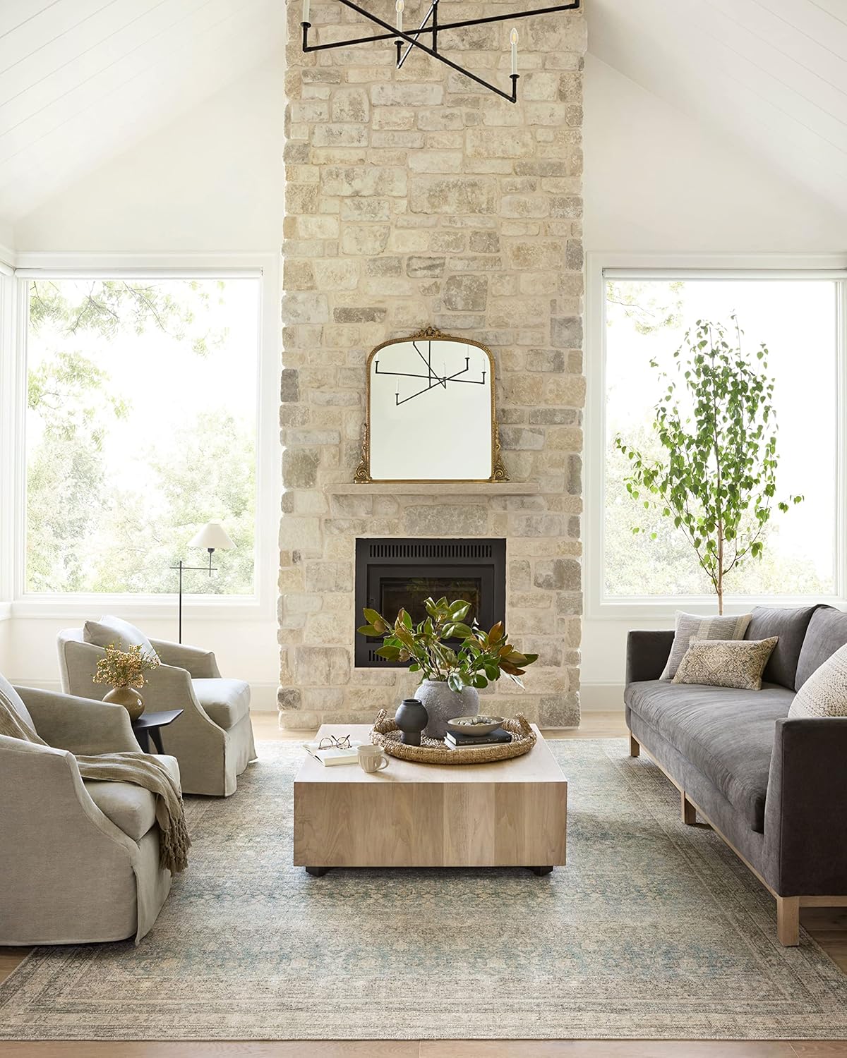 Loloi Angela Rose Aubrey Collection AUB-03 Jade/Natural 10'-0" x 14'-0", .19" Pile Height, Area Rug