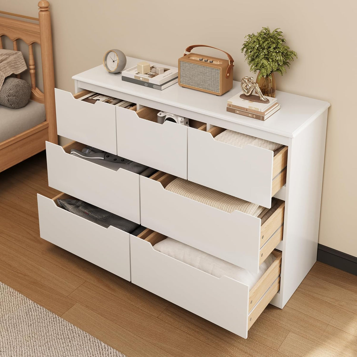 Gizoon 7 Drawer Dresser, 48" Wide White Dresser for Bedroom, Chest of Drawers with Handle Free Design, Modern Storage Organizer for Living Room, Kids Room, Entryway, Hallway, White