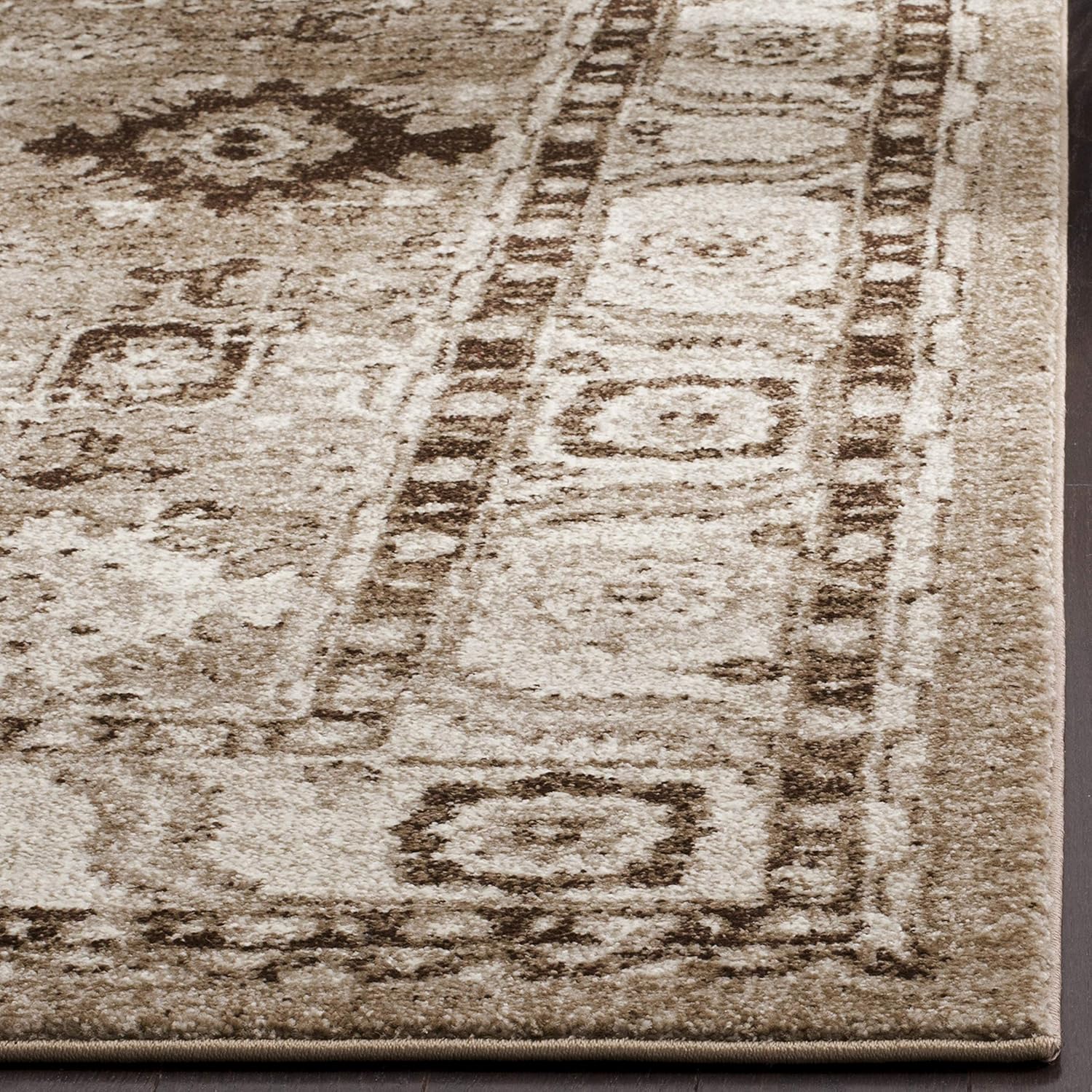 SAFAVIEH Area Rug 9x12 - Vintage Hamadan Collection - Large - Taupe, Traditional Persian Design, Non-Shedding & Easy to Clean, Ideal for Living Room, Bedroom, Dining Space (VTH214T)