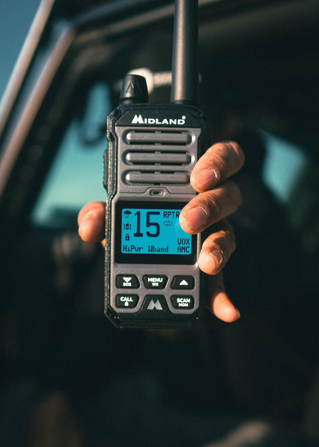 Midland GXT67 5-Watt GMRS Two-Way Radio – Long Range Walkie Talkie for Overlanding, Jeep, & Off-Road – IP67 Waterproof, Repeater Capable, Rechargeable Battery, Hard Case Included (Black)