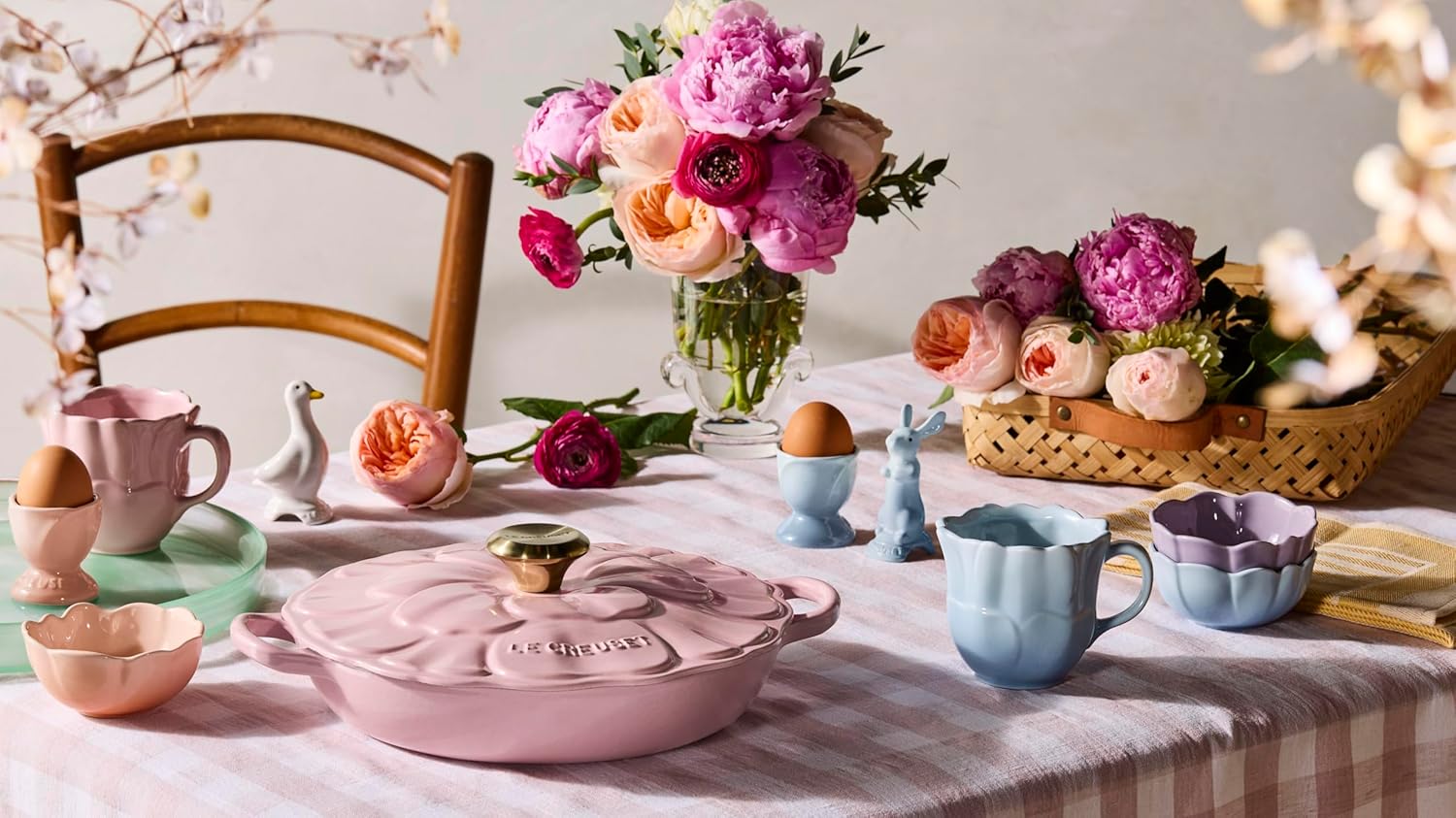 Le Creuset Enameled Cast Iron Signature Petal Braiser, 2.25 qt., Chiffon Pink w/Light Gold Knob