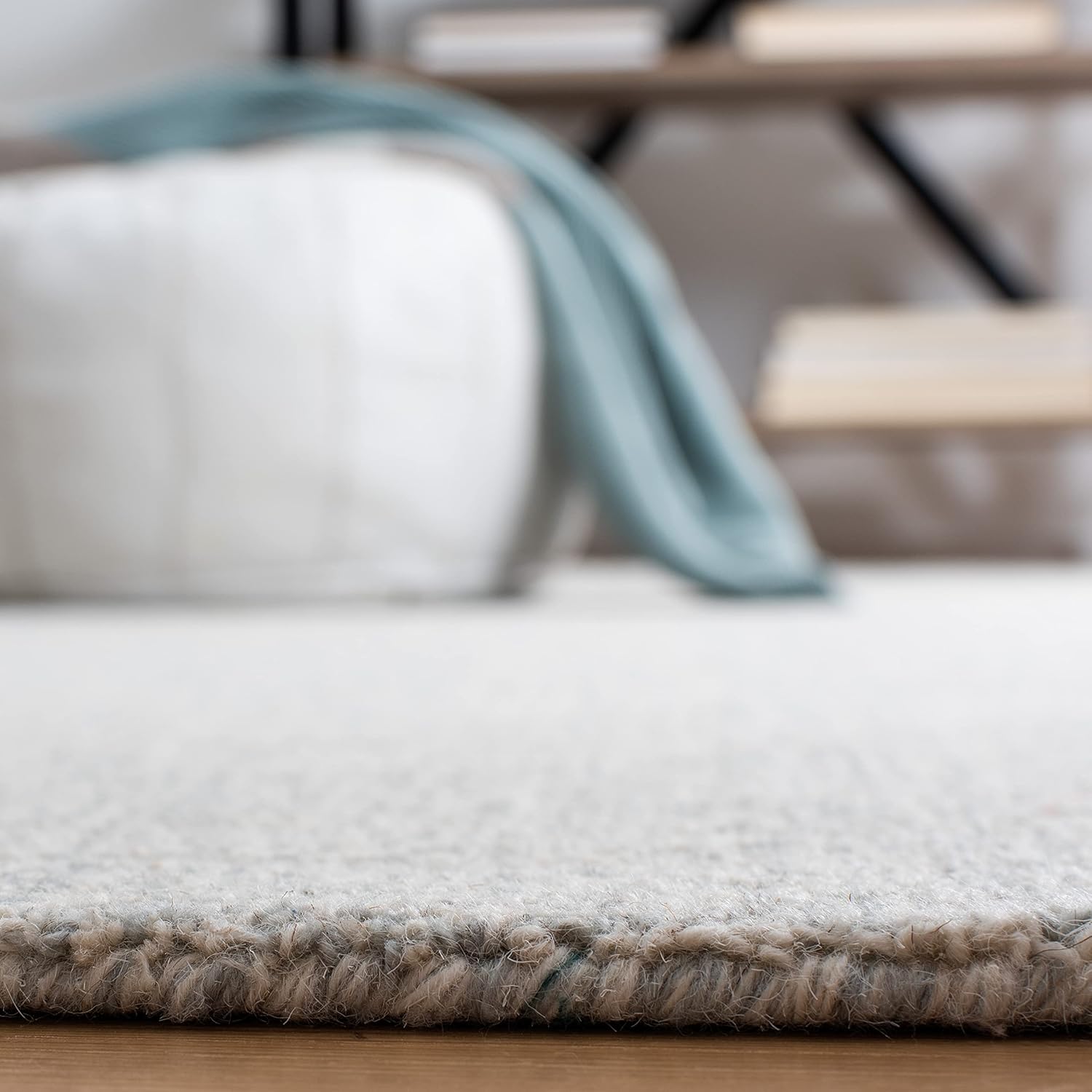 SAFAVIEH Abstract Collection Area Rug - 9' x 12', Light Grey & Ivory, Handmade Wool, Ideal for High Traffic Areas in Living Room, Bedroom (ABT468F)