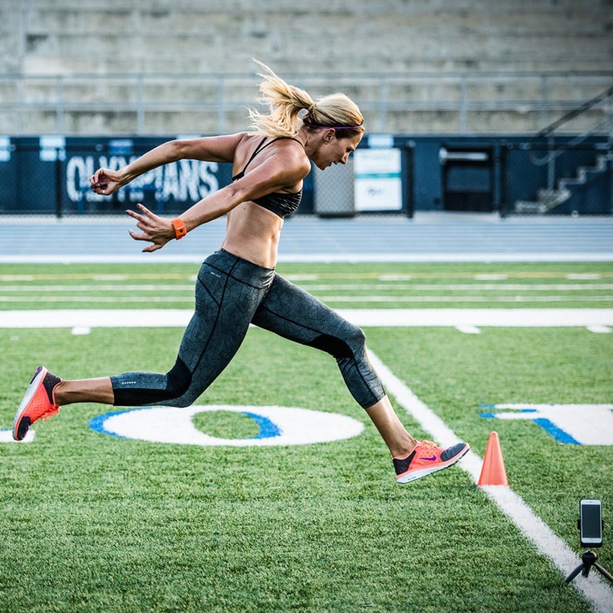 JAWKU Speed - The First Wearable to Measure Sprint Speed, Agility, Reaction Time/Test, Train and Track Performance