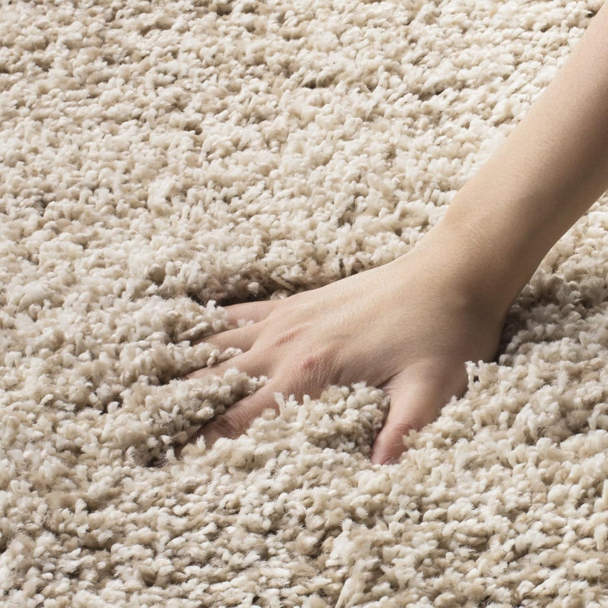 SAFAVIEH Area Rug 8x10 - California Shag Collection - Large - Beige, Non-Shedding & Easy to Clean, Ultra Plush Thick Pile, Ideal for Living Room, Bedroom, Dining Space (SG151-1313)