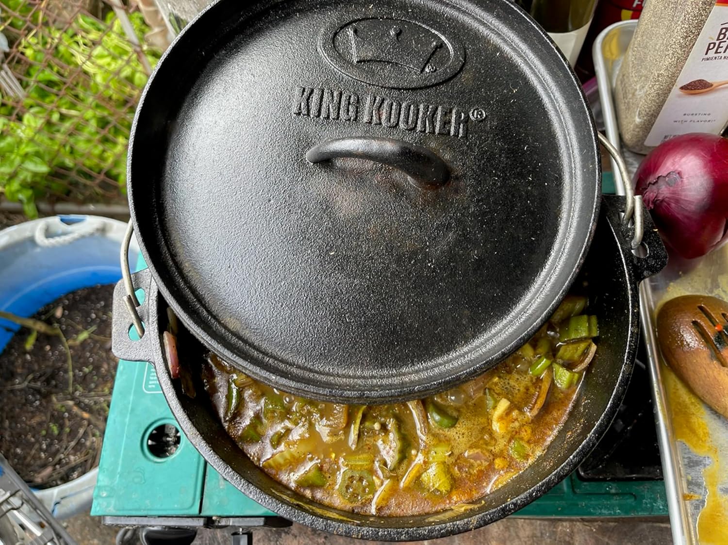 King Kooker 16 Qt. Seasoned Cast Iron Dutch Oven with Cast Iron Lid, Black (CI16SA)