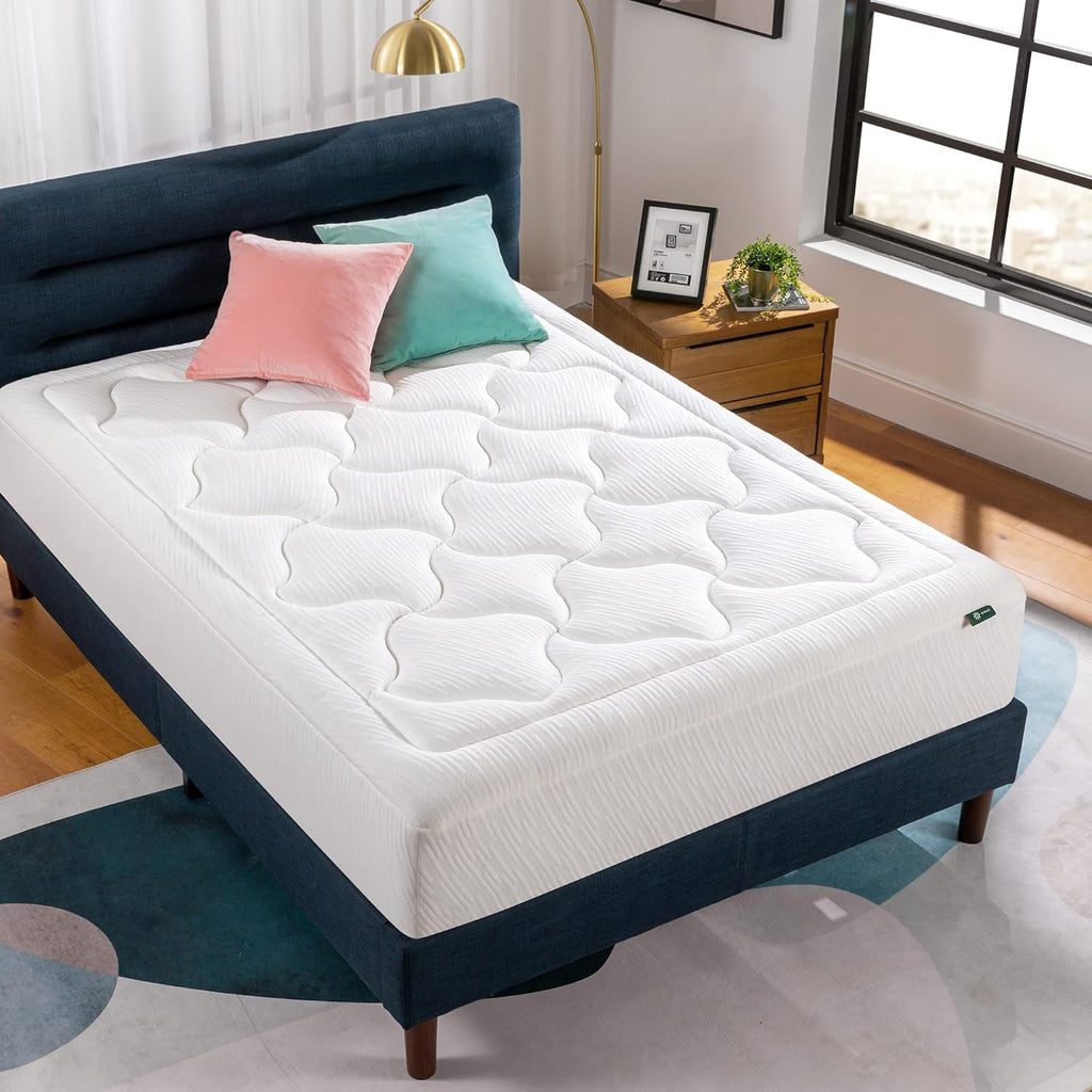 Zinus 12 Inch Cloud Memory Foam Mattress, Queen, Fiberglass Free, Pressure Relieving, Mattress in A Box, CertiPUR-US Certified, White
