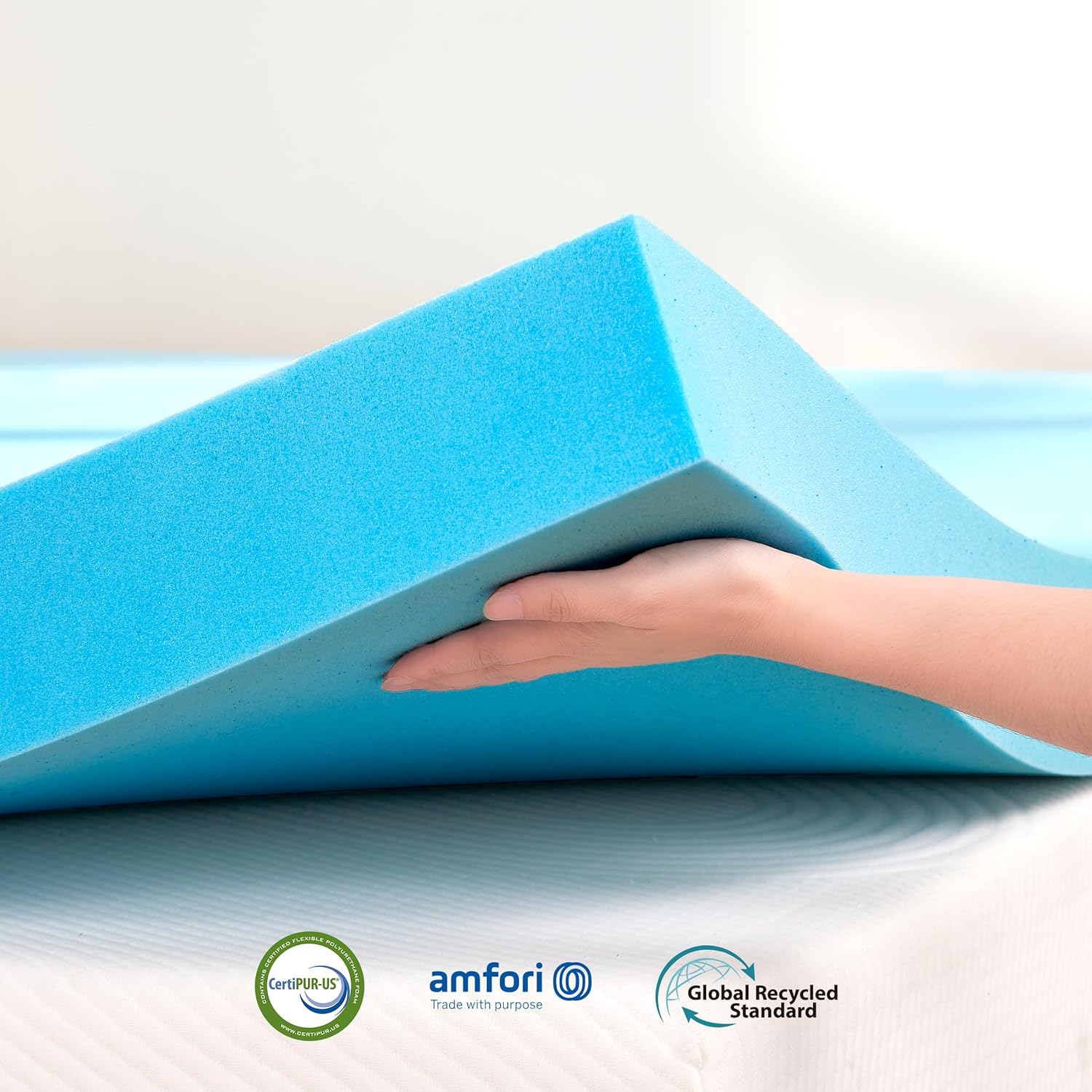 CHUN YI Memory Foam Mattress Topper, Cooling Gel Infused Bed Topper for Pressure Relief, CertiPUR-US Certified Memory Foam Mattress Pad(4", Queen)