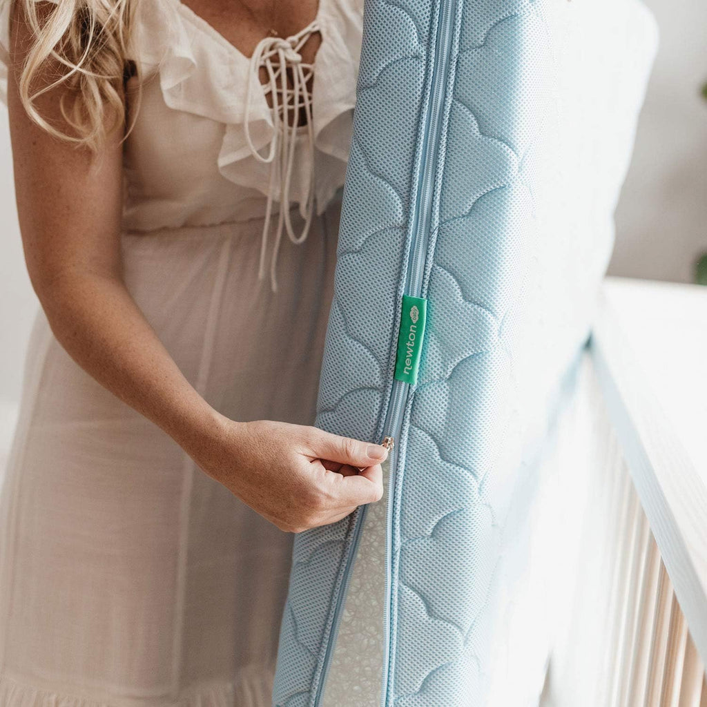 Newton Baby Waterproof Extra Cover | Ultra-Breathable Proven to Reduce Suffocation Risk, Fits Original and Waterproof Newton Crib Mattress, Safe, Machine Washable, Non-Toxic - White (Cover ONLY)