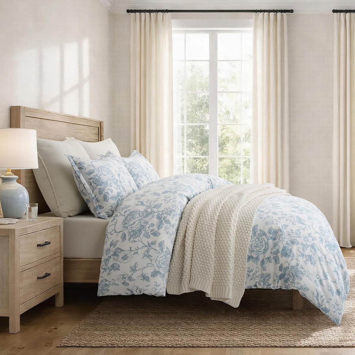 EverGrace 100% Cotton Sateen Duvet Cover Set Queen Size, 3 Piece Floral Toile Bedding Set, Pre-Washed Soft & Breathable, Button Closure with 2 Pillow Shams, Blue Linen, 90"x92"
