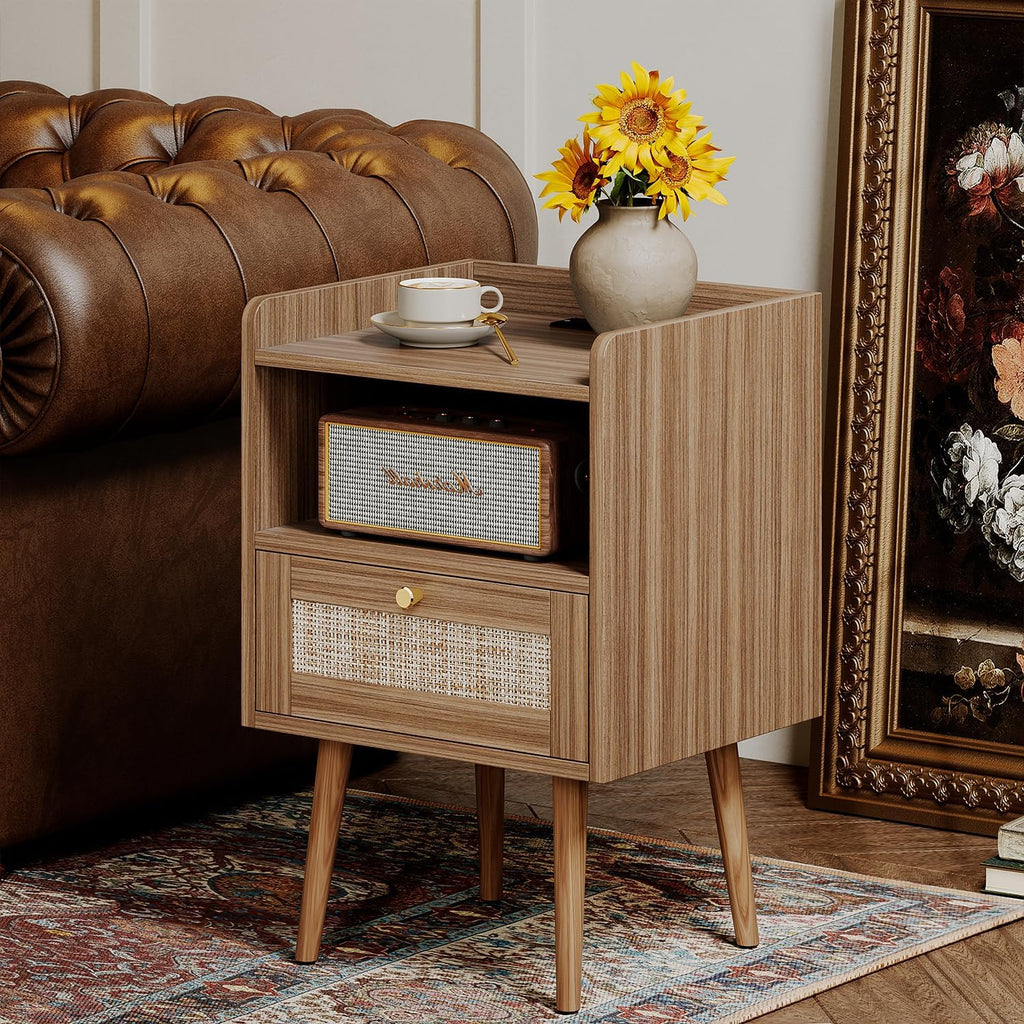 MECHYIN Night Stand Set 2, Nightstands Set of 2 with Charging Station, Rattan Side Tables with Solid Wood Legs, Boho Bedside End Table for Apartment Bedroom Dorm Small Space