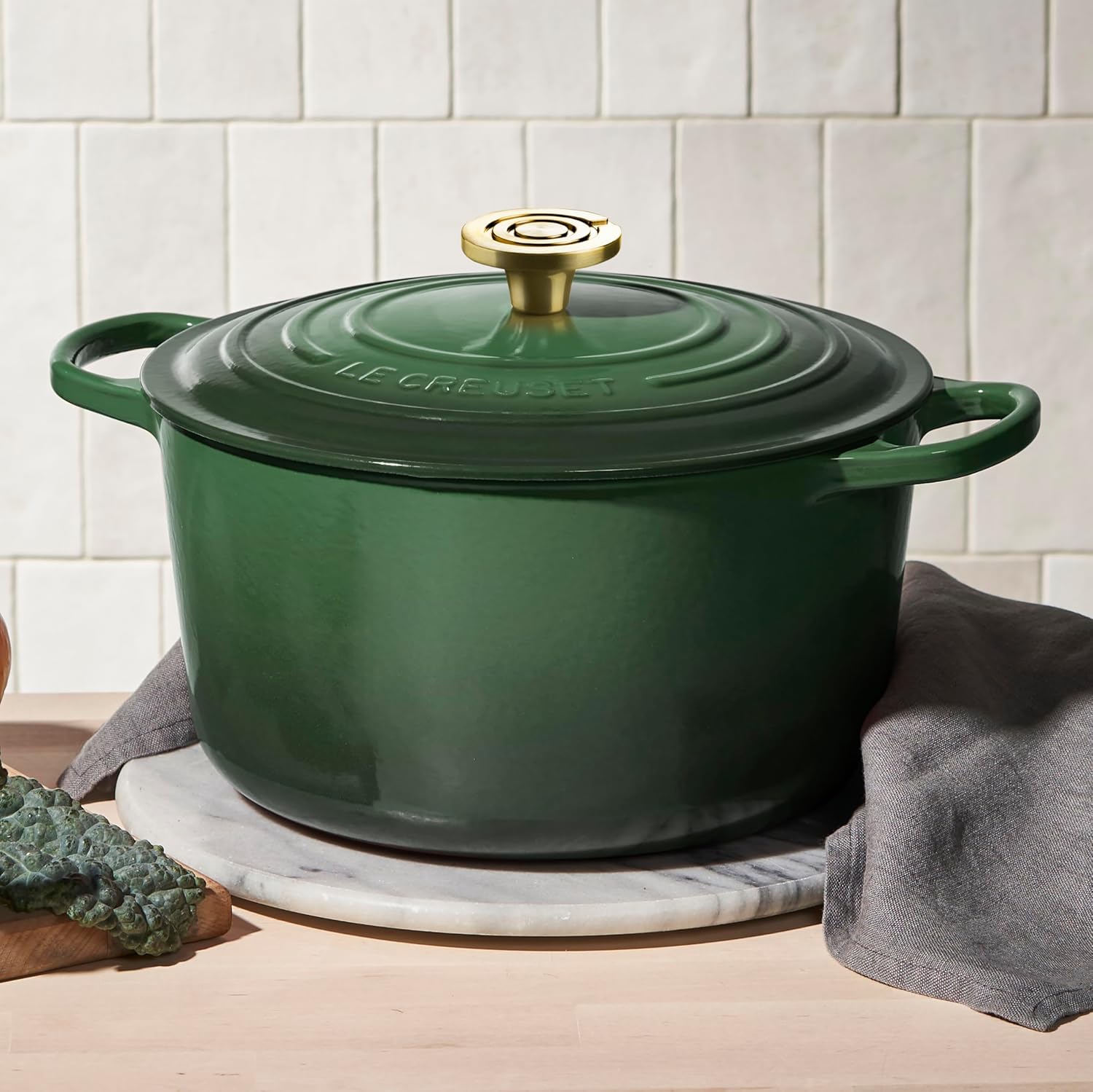 Le Creuset Signature 6.5-quart Deep Round Dutch Oven with Light Gold Crucible Knob - Enameled Cast Iron (Artichaut)