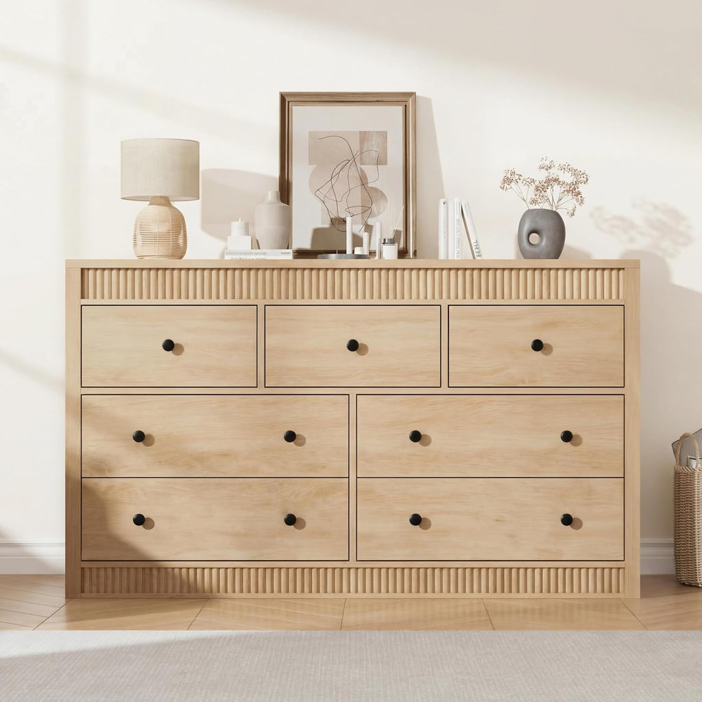 GarveeHome 7 Drawer Dresser for Bedroom, 54" Wide Fluted Wooden Chest of Drawers, Modern Long Storage Dresser Organizer for Living Room, Hallway, Entryway, Natural Oak