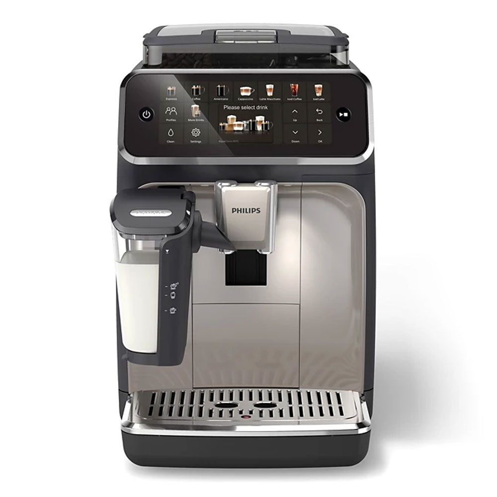 Philips Kaffeevollautomat EP3347/90 3300 Series, 6 Getränke (heiß oder eisgekühlt), LatteGo-Milchsystem, SilentBrew Technologie, Chrom-Schwarz