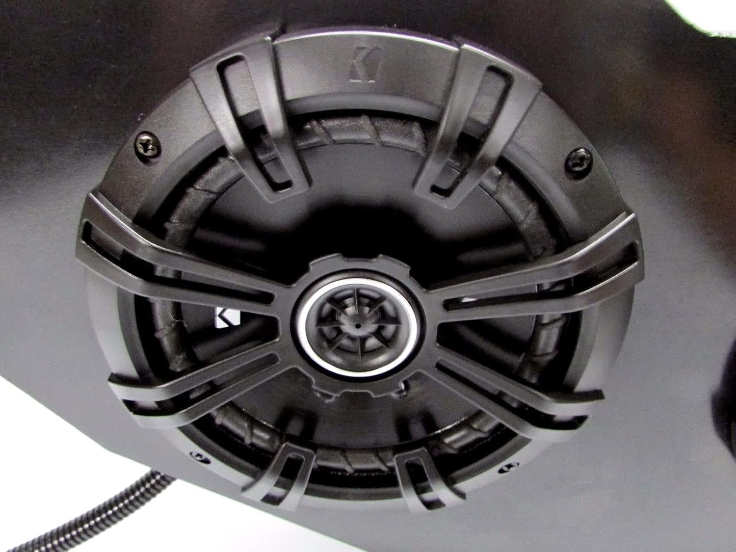 Pioneer 1000 bt Stereo Radio Over Head Sound System