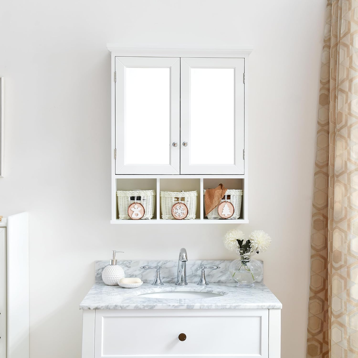 Medicine Cabinet, Bathroom Organiser, Wall Mounted Bathroom Cabinet with Mirror with 2 Adjustable Shelves and 3 Storage Baskets for Laundry Room, Kitchen