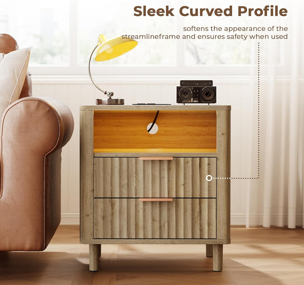 Fluted Nightstand with Charging Station, 2 Drawers Storage Bedside Table, Solid Wood Modern Nightstand with Open Shelf, Curved Profile Design, End Table for Indoor Room Bedroom Office, Oak