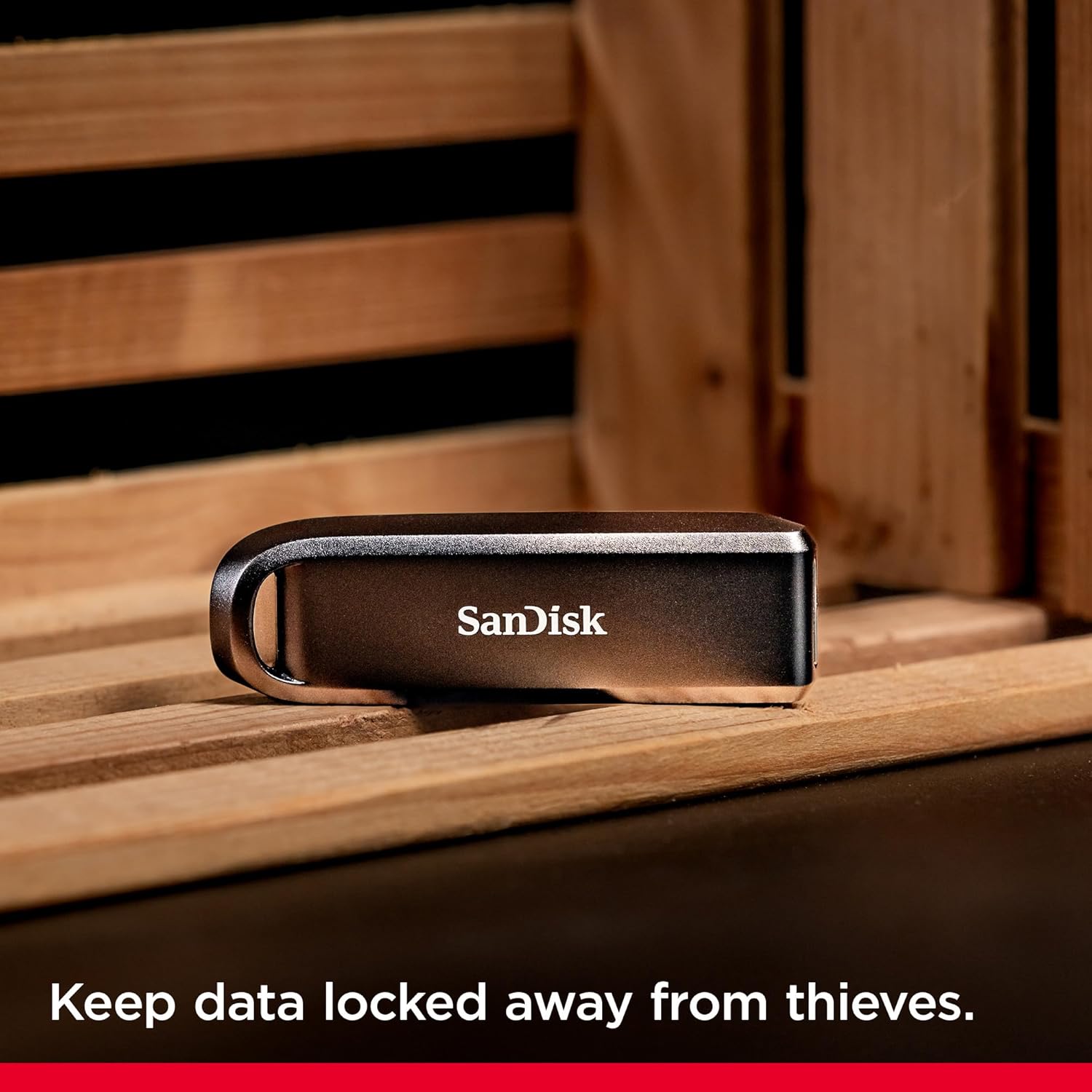 SANDISK 2TB Extreme PRO Flash Drive with USB-A - Up to 1000MB/s Read speeds and 900MB/s Write speeds - for Laptops, Computers, Desktops - High Performance Drive, Black - SDCZ820-2T00-G46