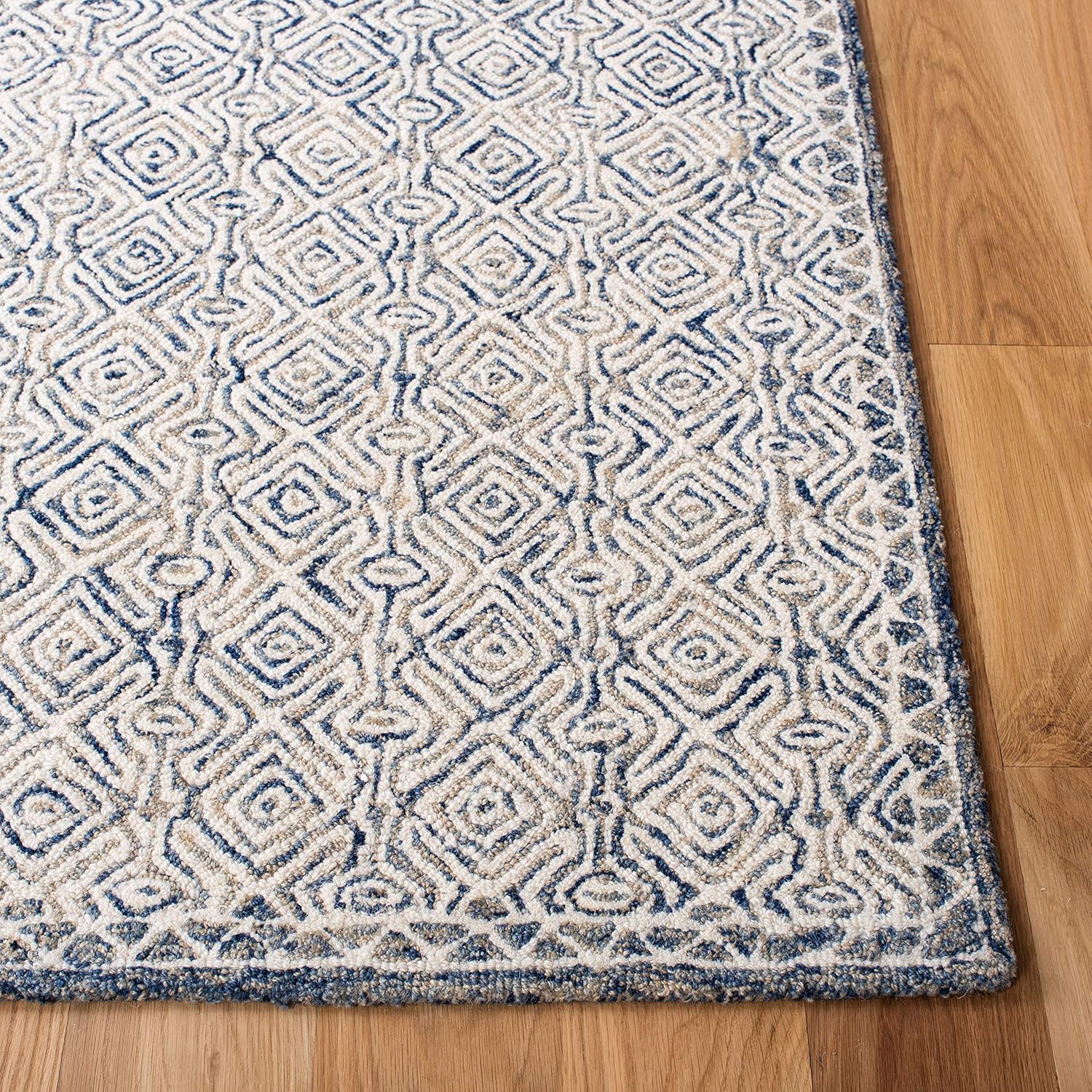 SAFAVIEH Micro-Loop Collection Area Rug - 9' x 12', Navy & Ivory, Handmade Wool, Ideal for High Traffic Areas in Living Room, Bedroom (MLP526N)