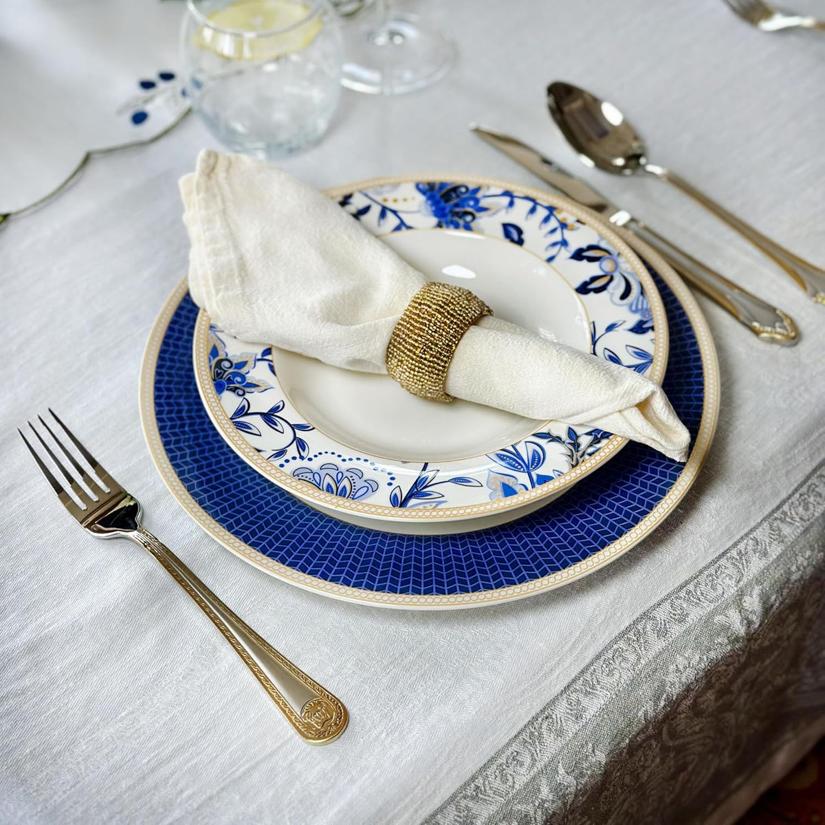 24-Piece Bone China Dinnerware Set in Gift Box, Service for 6, Porcelain Dinnerware, Tropical Dishes Set - Dinner Plates Dessert Plates Cereal Bowls Mugs (Melodie de Fleurs)