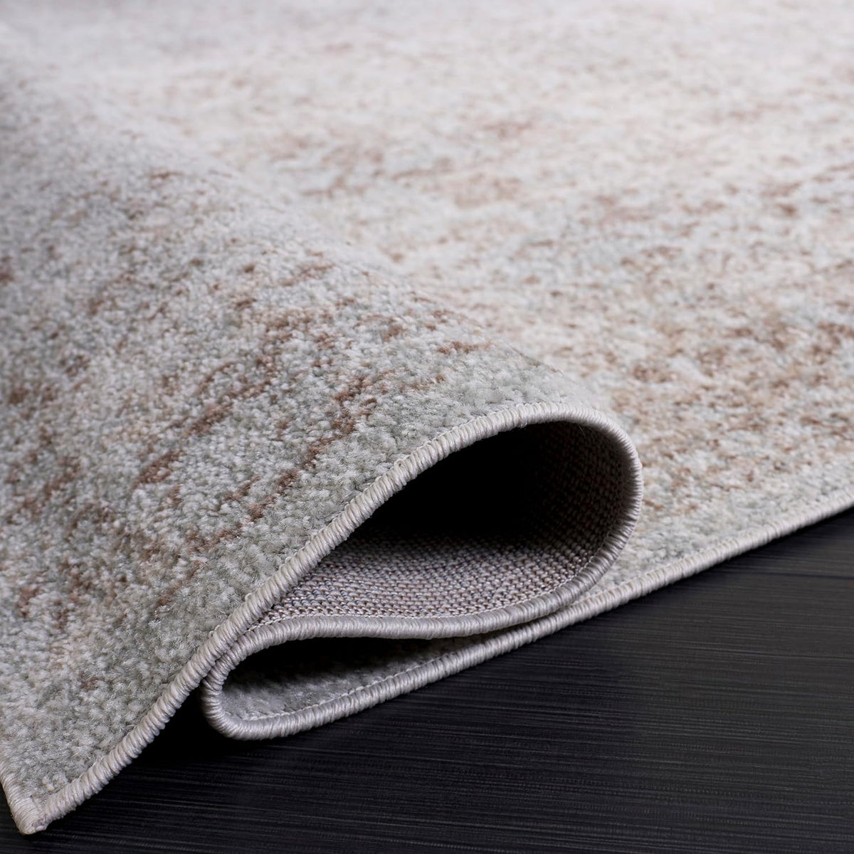 SAFAVIEH Evoke Collection Area Rug - 9' Square, Ivory & Taupe, Distressed Design, Non-Shedding & Easy to Clean, Ideal for Living Room, Bedroom, Dining Space (EVK256E)