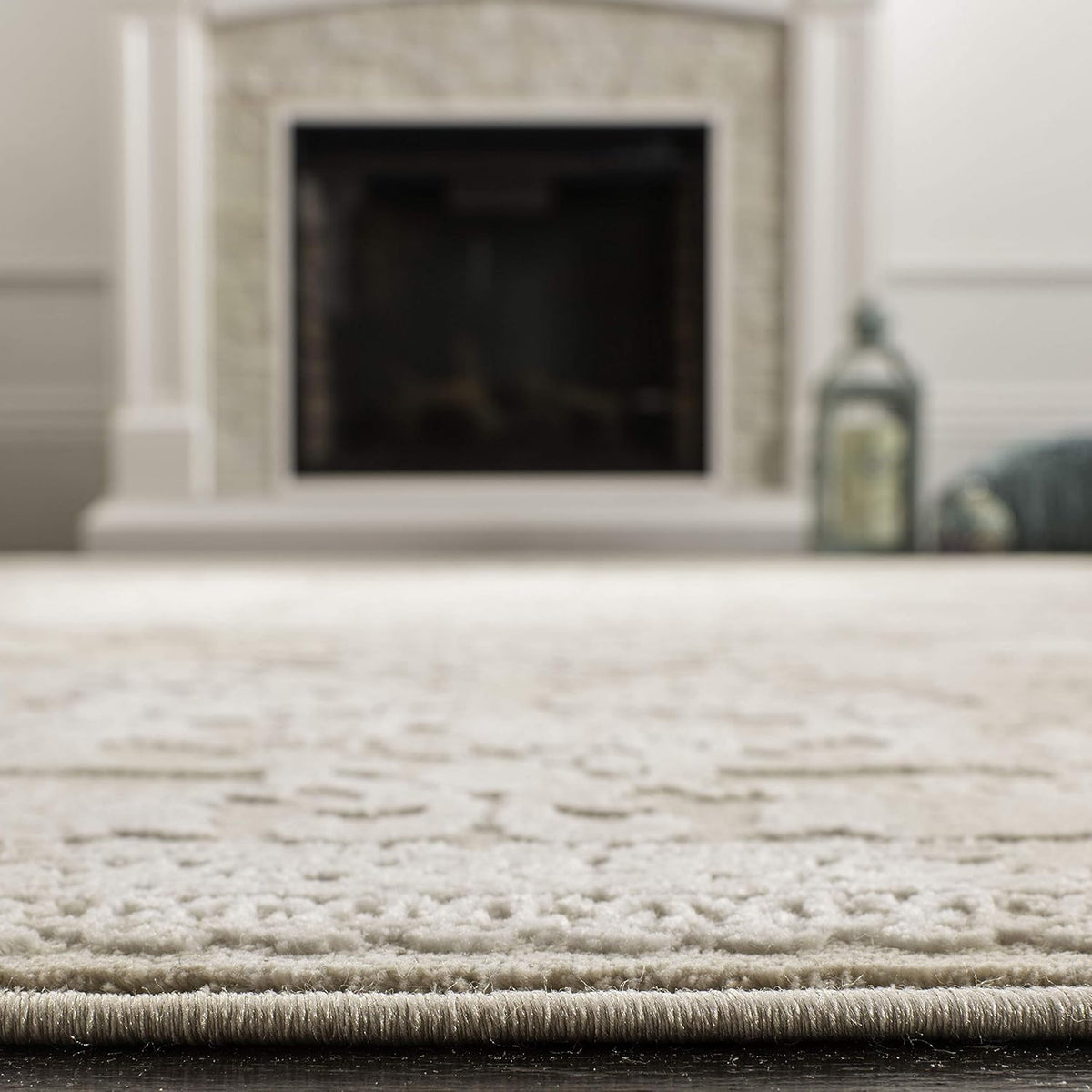 SAFAVIEH Area Rug 9x12 - Reflection Collection - Large - Cream & Ivory, Non-Shedding & Easy Cleaning, Ideal for Living Room, Bedroom, Dining Space (RFT664D)