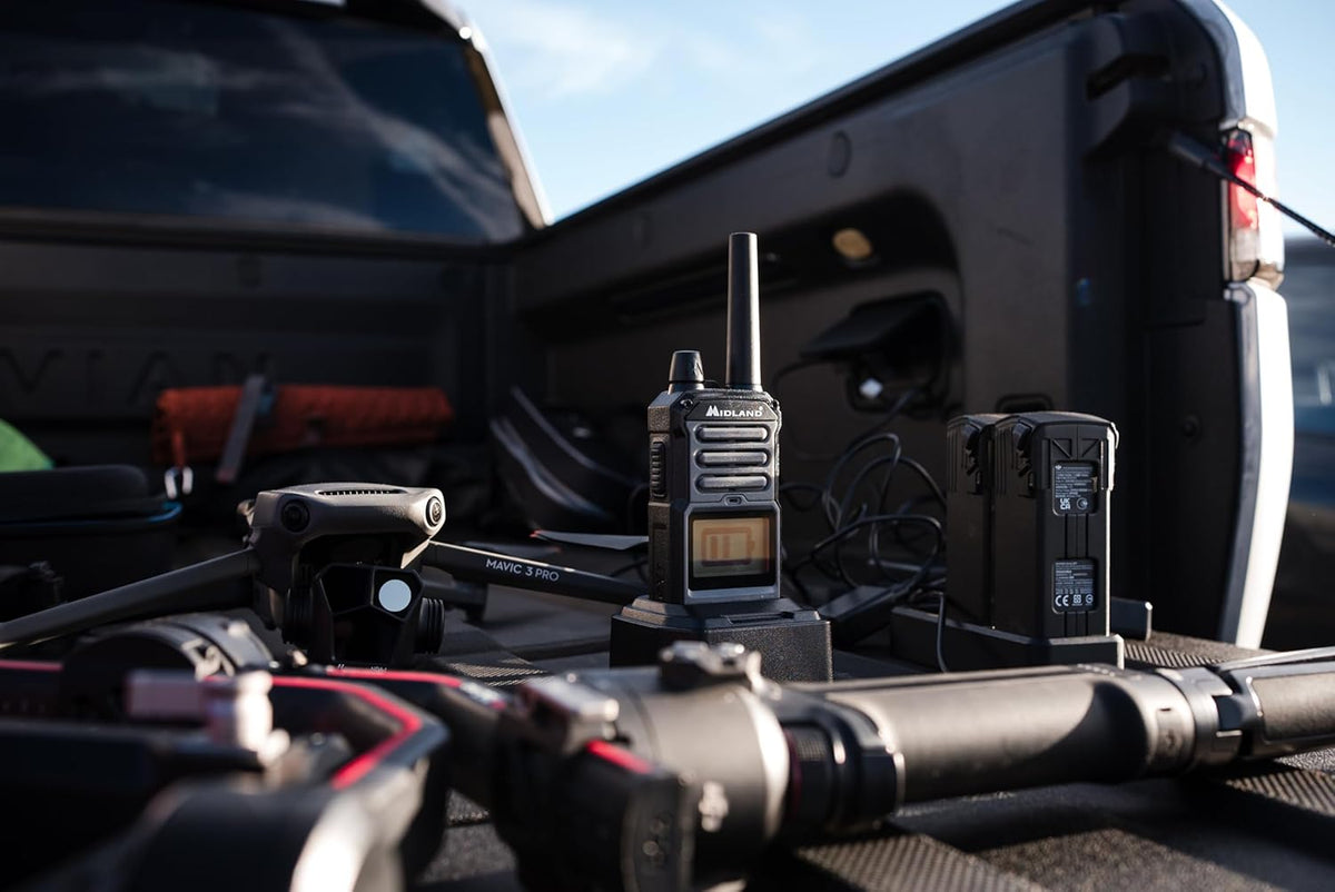 Midland GXT67 5-Watt GMRS Two-Way Radio – Long Range Walkie Talkie for Overlanding, Jeep, & Off-Road – IP67 Waterproof, Repeater Capable, Rechargeable Battery, Hard Case Included (Black)