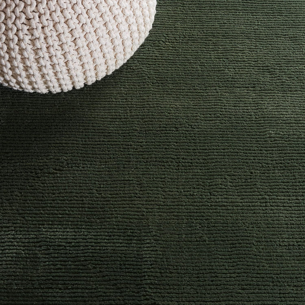 SAFAVIEH Area Rug 8x10 - Revive Collection - Large - Green, Solid Pattern, Non-Shedding & Easy Cleaning, Ideal for Living Room, Bedroom, Office, Dining Space (REV102Y)