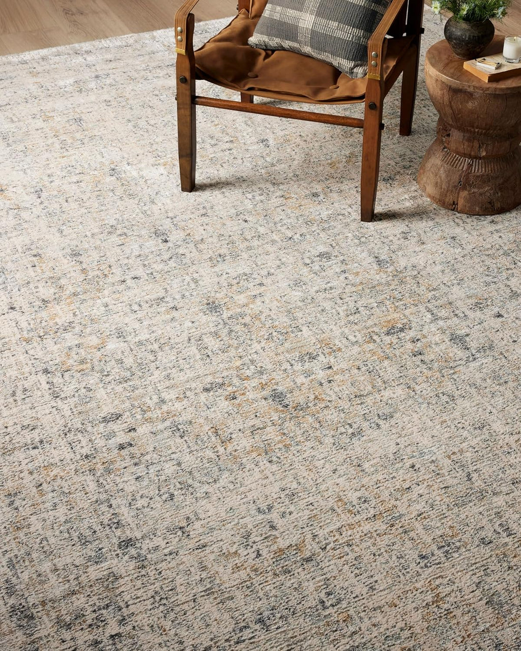 Loloi Amber Lewis Alie Collection ALE-02 Sand/Sky 7'-10'' x 10', .13'' Pile Height, Area Rug