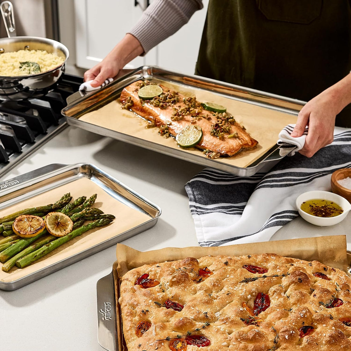 All-Clad Stainless Steel Jelly Roll Baking Pan 10" x 15" - Tri-ply Bonded for Consistent Baking- (Roast, Bake Cookies, Brownies and More) Professional Stainless Steel Bakeware