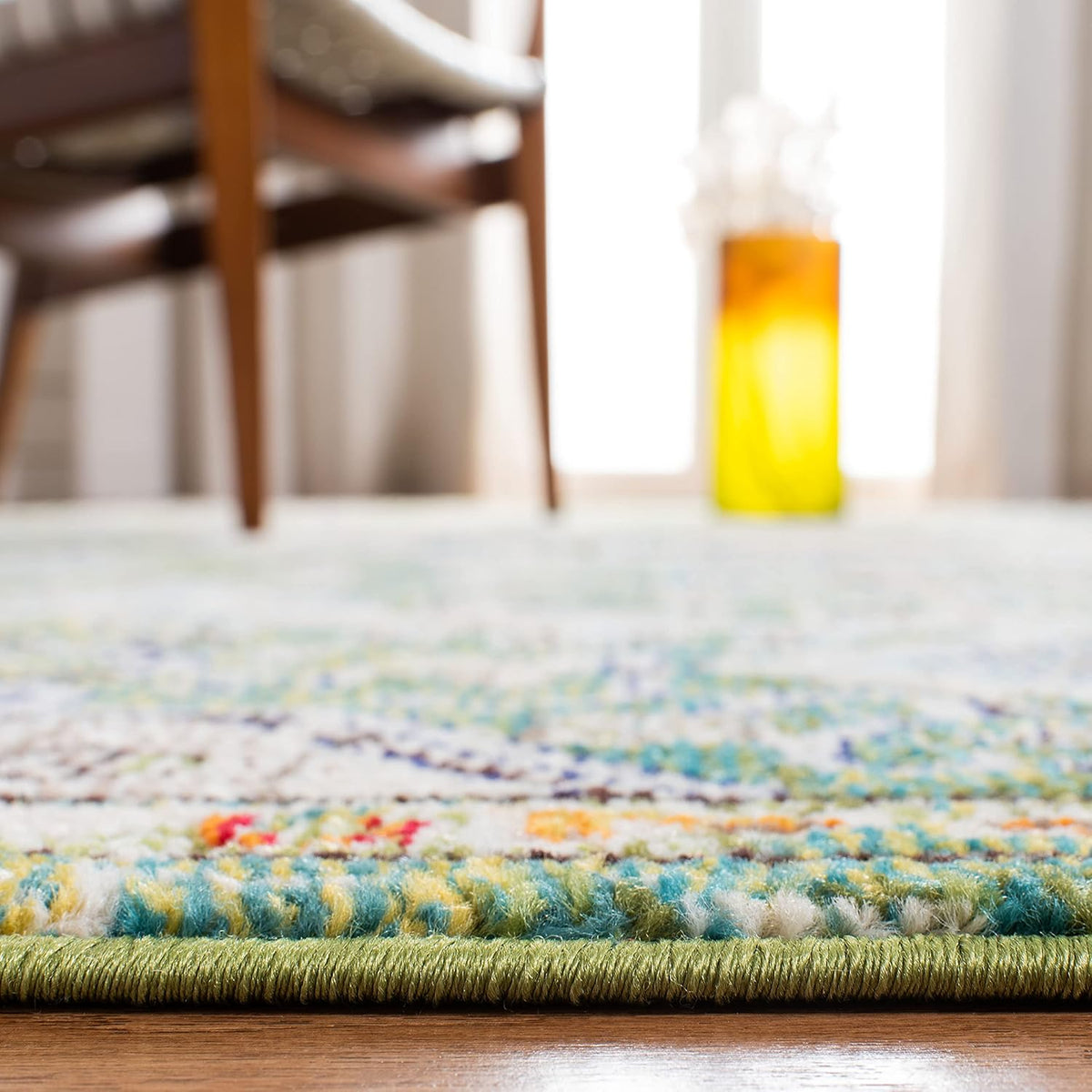 SAFAVIEH Area Rug 8x10 - Madison Collection - Large - Green & Turquoise, Boho Chic Medallion Distressed Design, Non-Shedding & Easy Cleaning, Ideal for Living Room, Bedroom, Dining Space (MAD447Y)